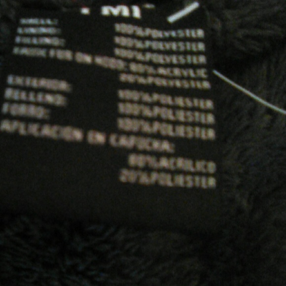 Warm winter coat for next year - Picture 6 of 6